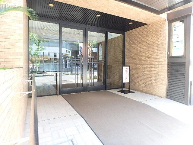 ロイアル一番町エントランス②