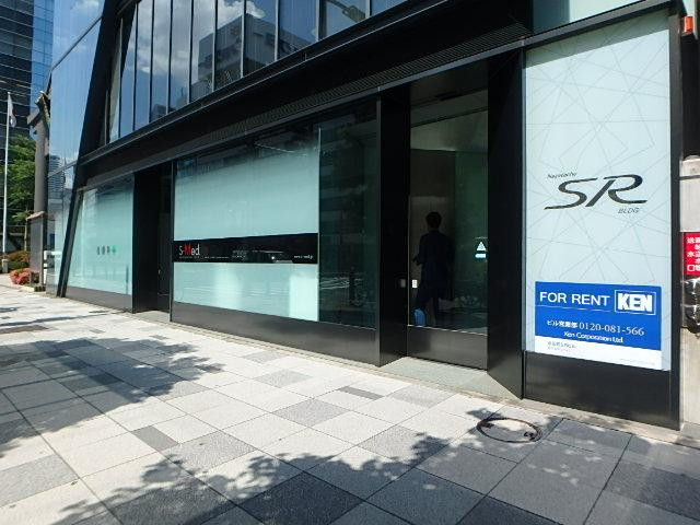 エントランス①