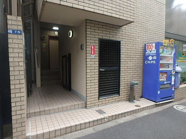 エントランス①