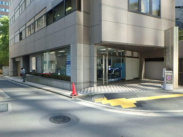 近鉄霞が関ビルエントランス①