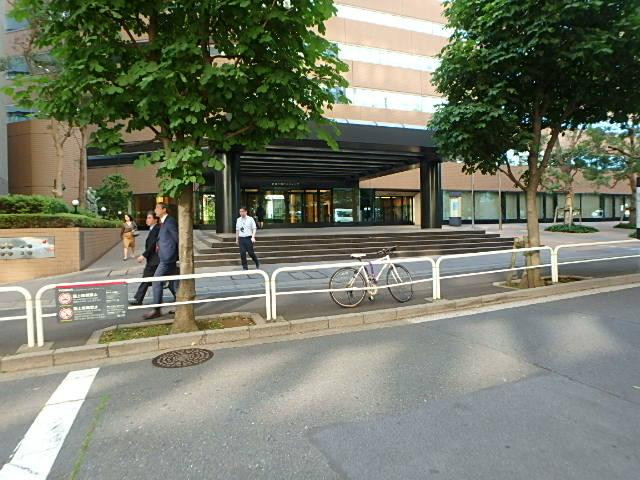 新霞が関ビルディングエントランス①