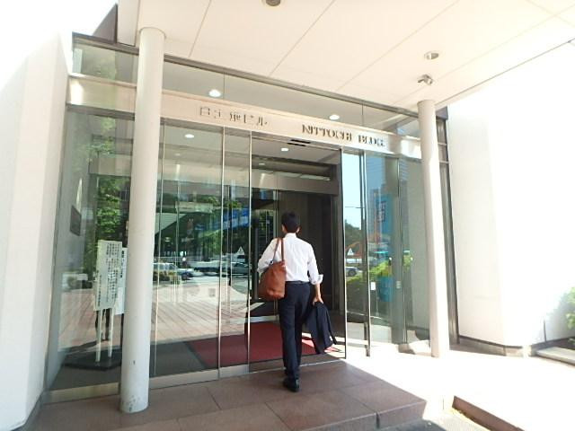日土地ビルエントランス②