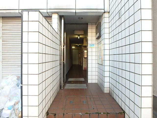 ビックウエストビル１号館エントランス②
