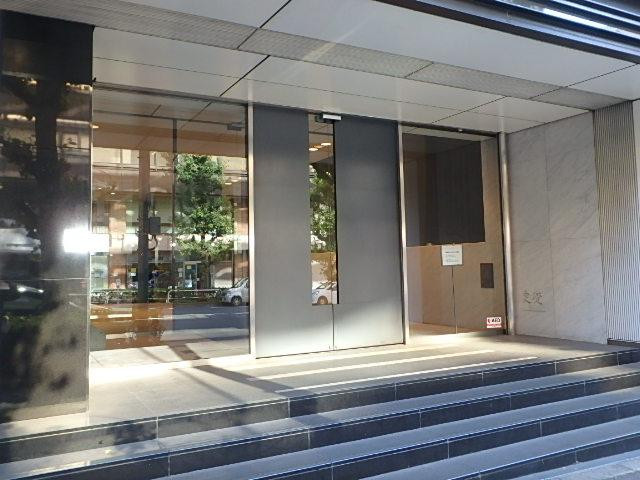思い出ビルエントランス②