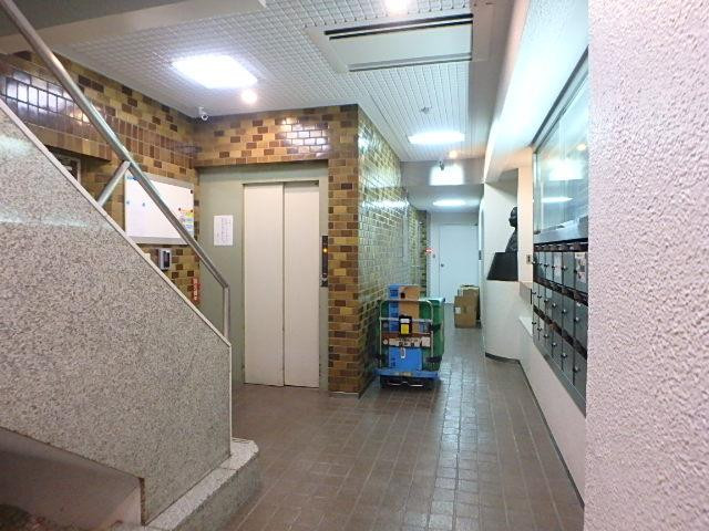 ホール①