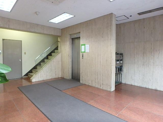 タカラビルホール①