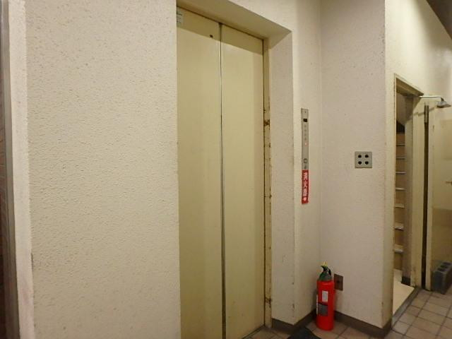 山口ビルホール②