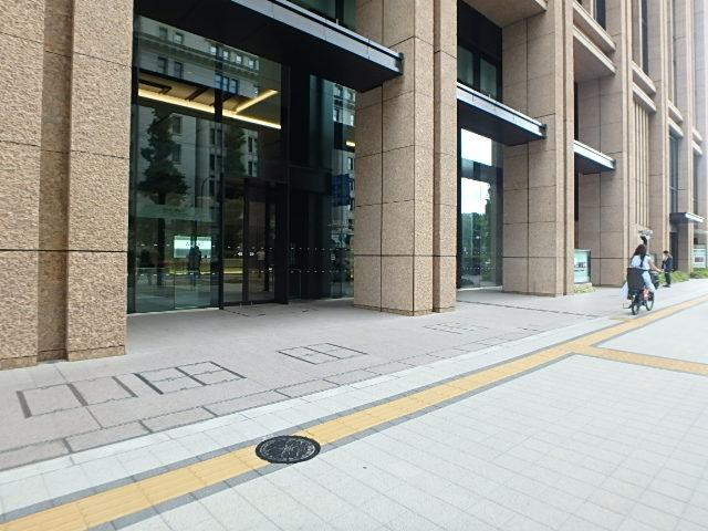 丸の内二重橋ビルディング　／　東京商工会議所ビルディングエントランス①