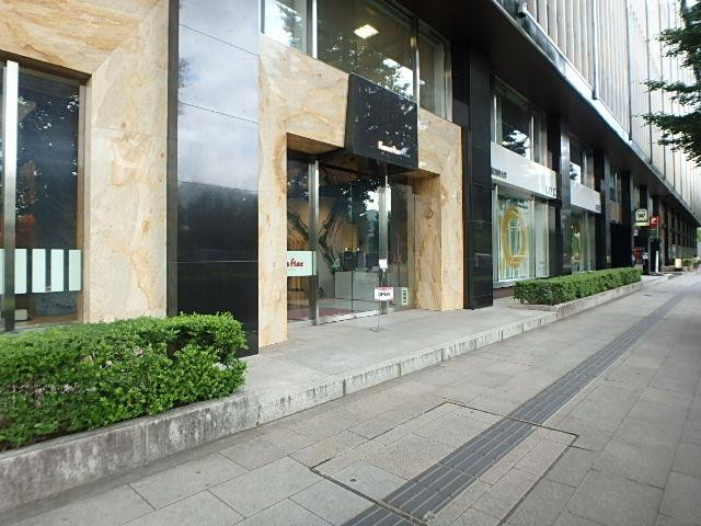 国際ビルエントランス①
