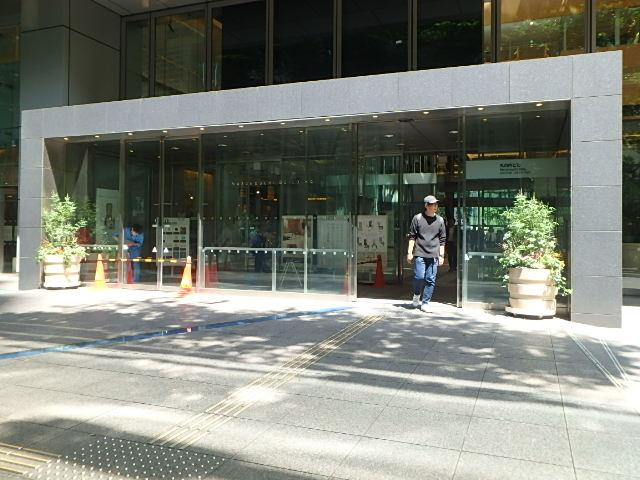 丸の内ビルエントランス②