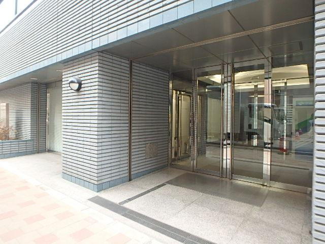 ＮＢＳ岩本町ビルエントランス①