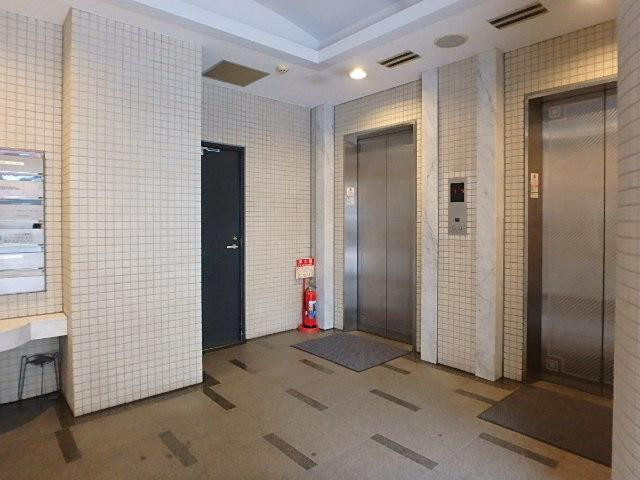 ホール①