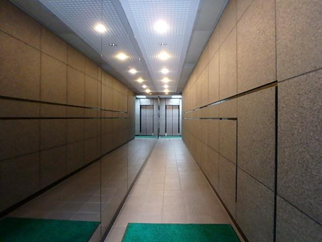 日伸ビルホール①