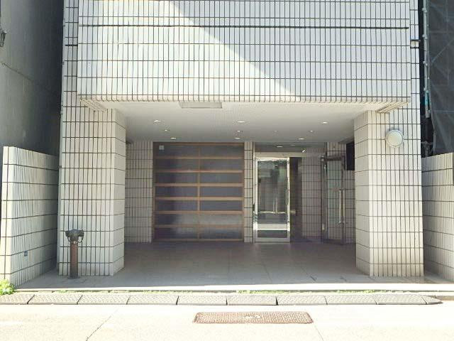 岩本町喜多ビルエントランス①