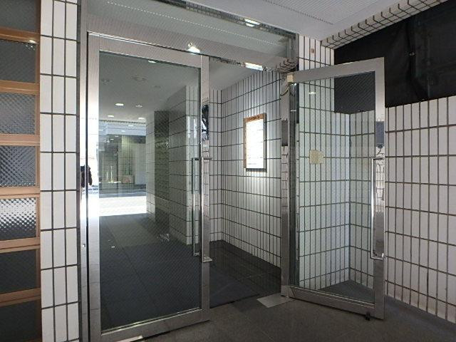 岩本町喜多ビルエントランス②