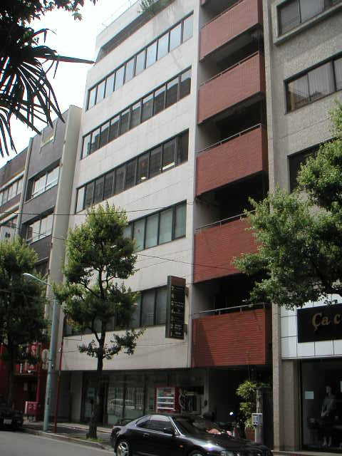 イワモトチョービル室内⑥