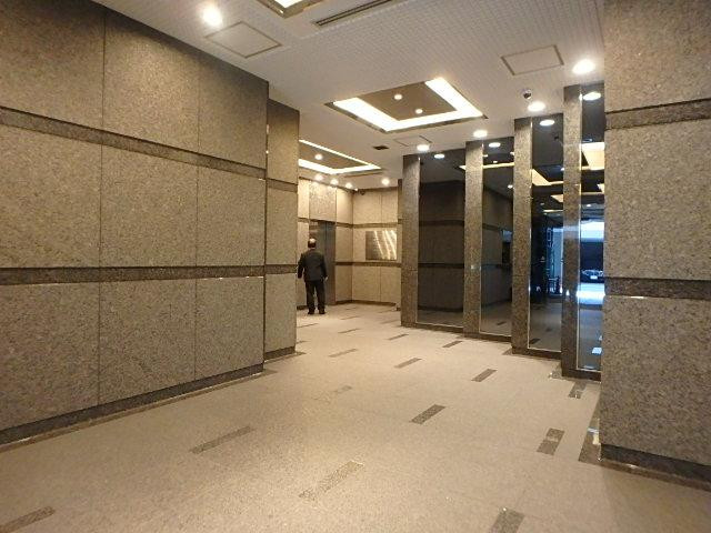 ホール①