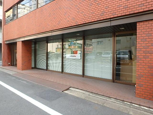 池原第２ビルエントランス①