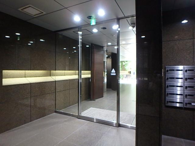 紀尾井町コートビルエントランス②