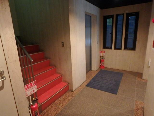 青葉ビル（別館）ホール②