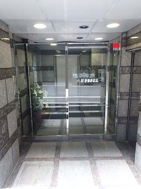 九段みなみビルエントランス①