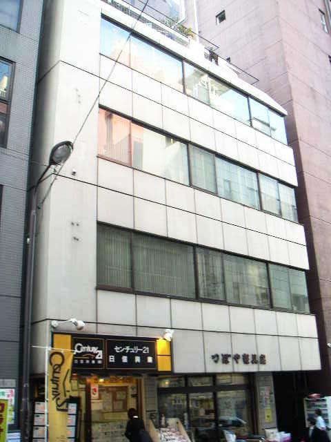 ツボヤビル外観①(メイン)