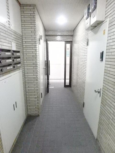 ツボヤビルホール④