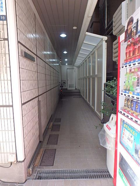 ツボヤビルエントランス②