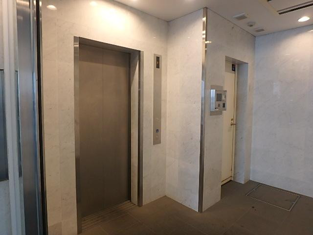 ホール③