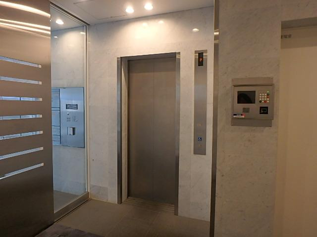 ホール②