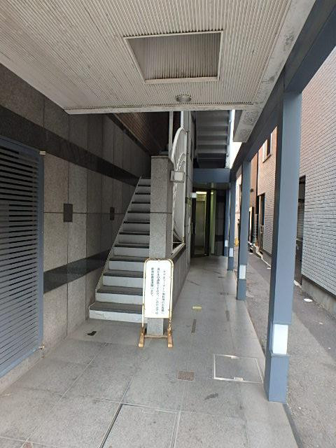 九段北１丁目ビルエントランス①