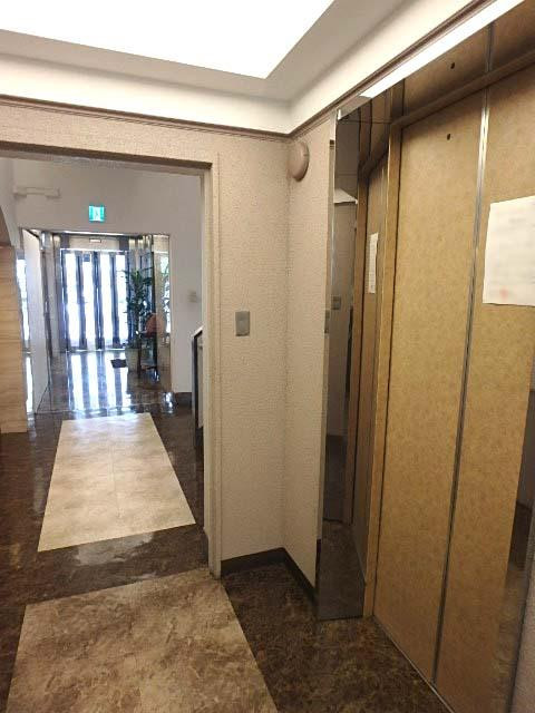 ホール③