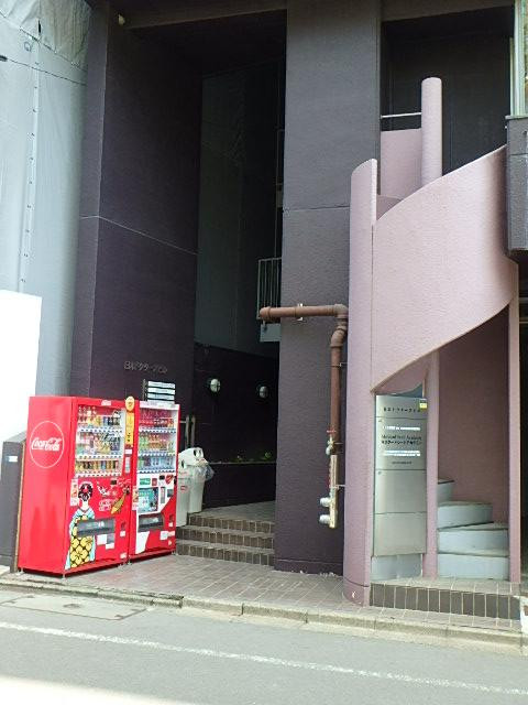 日本ドクターズビルエントランス②