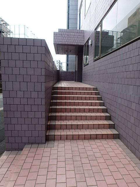 エントランス②