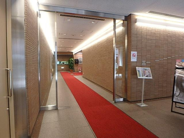 秩父屋ビルエントランス②