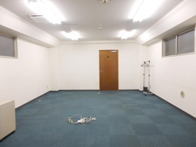 望月ビル室内①