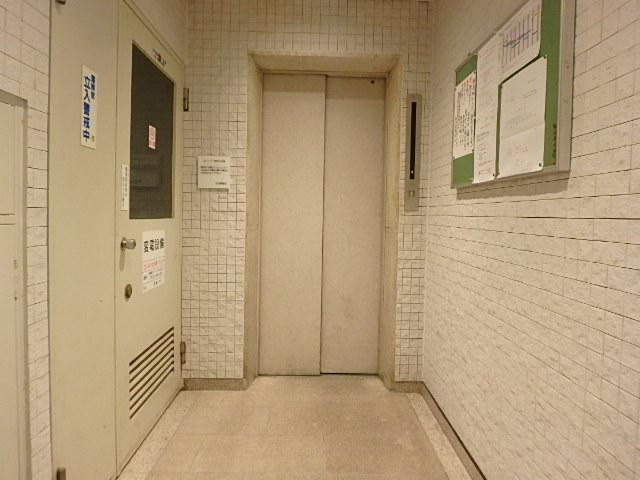 ホール②