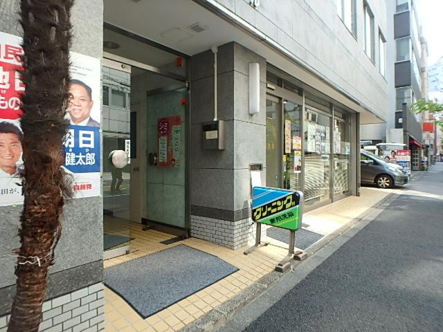 麹町田村ビルエントランス①