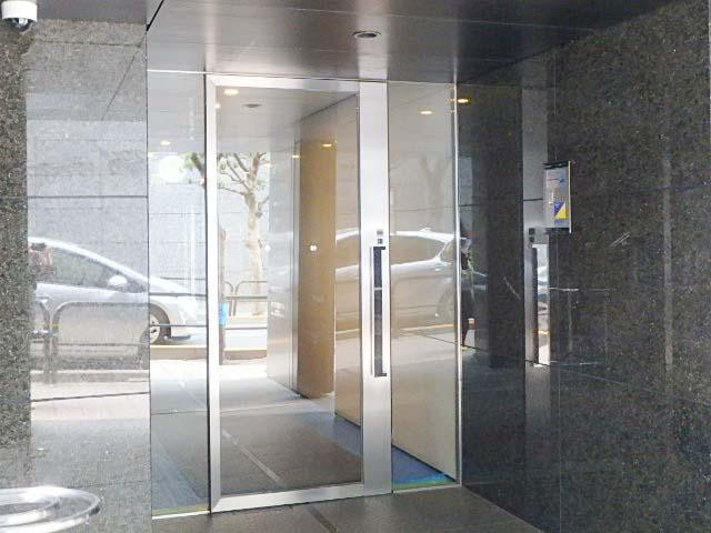 フェルテ麹町ビルエントランス②