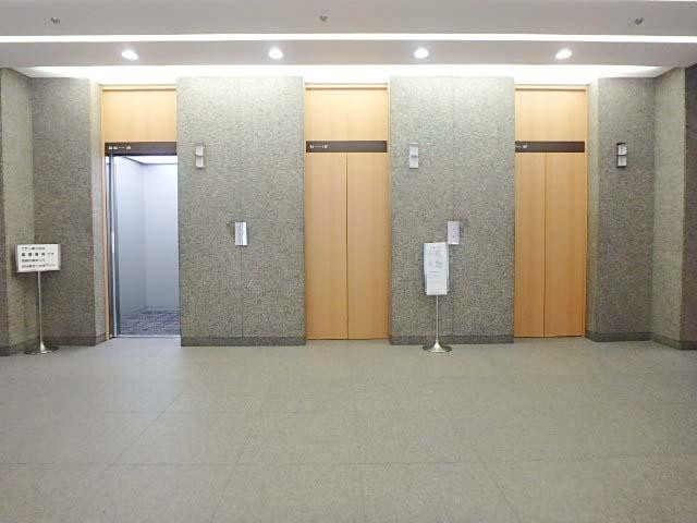 ホール②