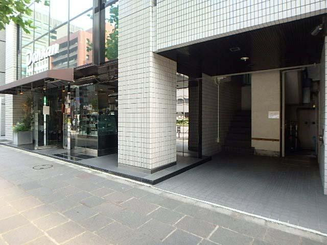 ミクニビルエントランス①