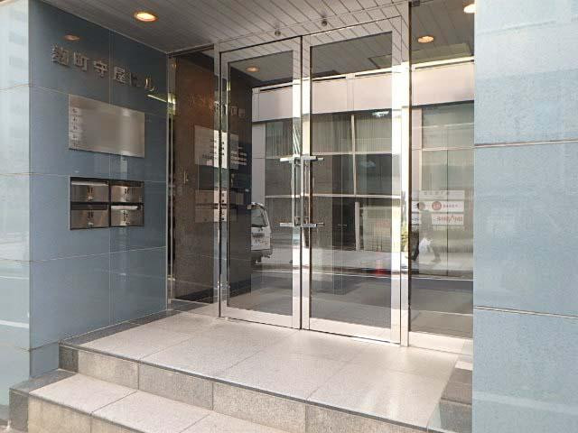 麹町守屋ビルエントランス②