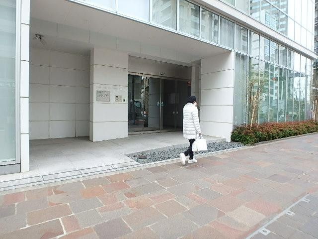 エントランス①