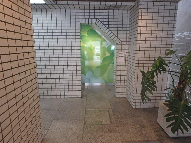 ホール①