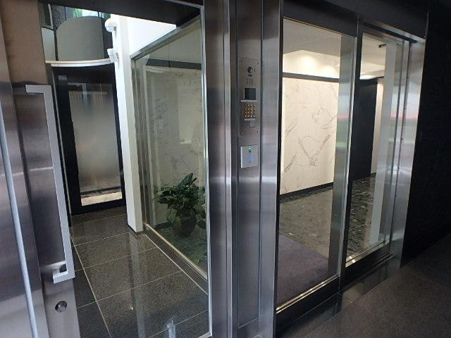 写真製版会館エントランス②