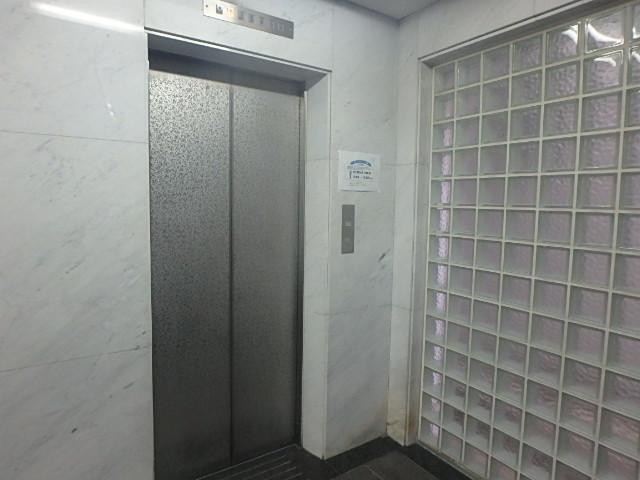 原島三崎町ビルホール③