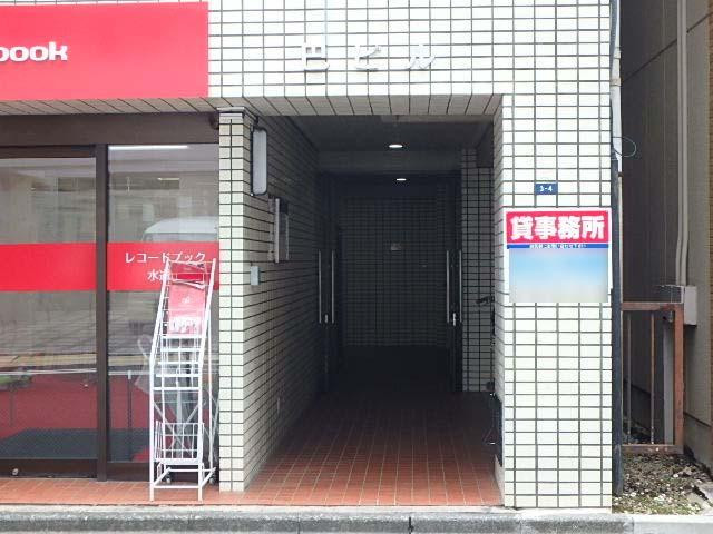 巴ビルエントランス②