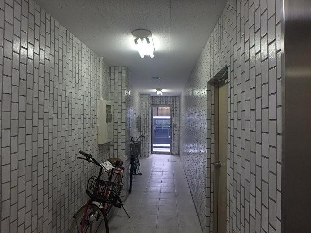 八千代出版ビルホール③
