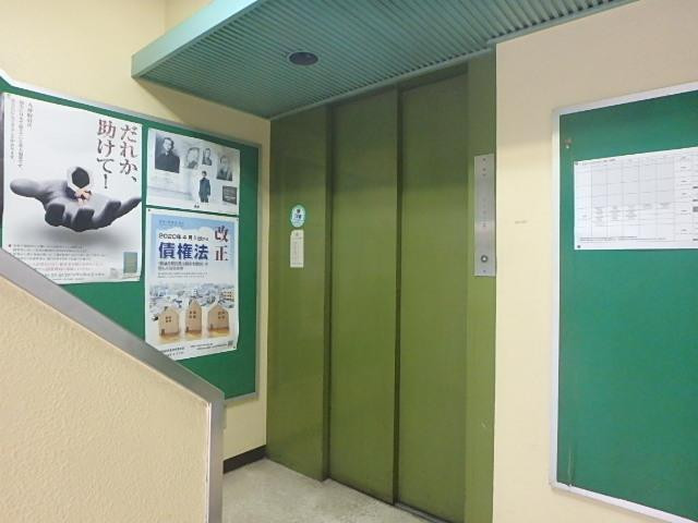 ホール①