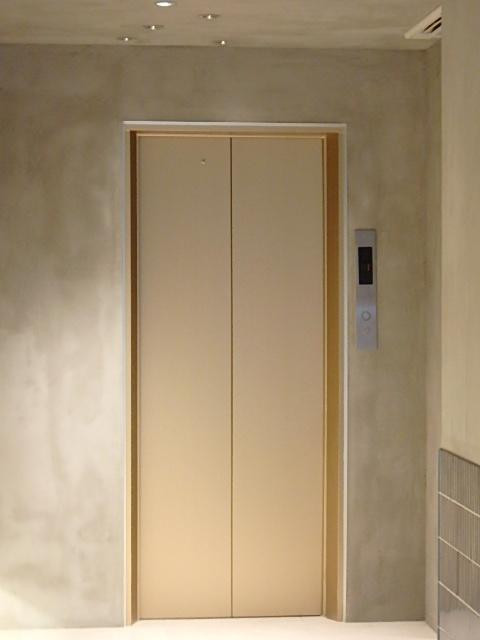 Ｔｈｅ　ｃｏｒｎｅｒ　水道橋ホール②